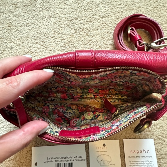 Sapahn - Sarah Ann Crossbody Belt Bag - Picture 9 of 11